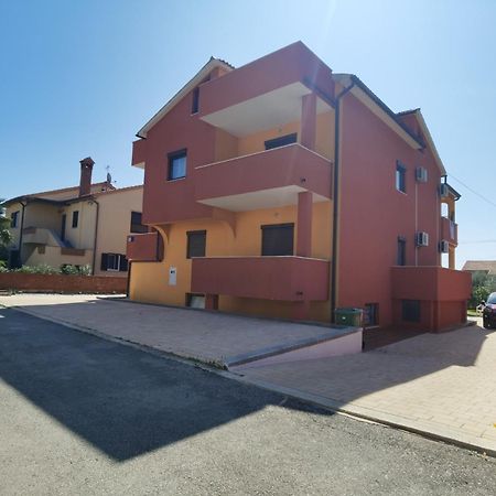 شقة Casa Sol Maris Novigrad Istria المظهر الخارجي الصورة